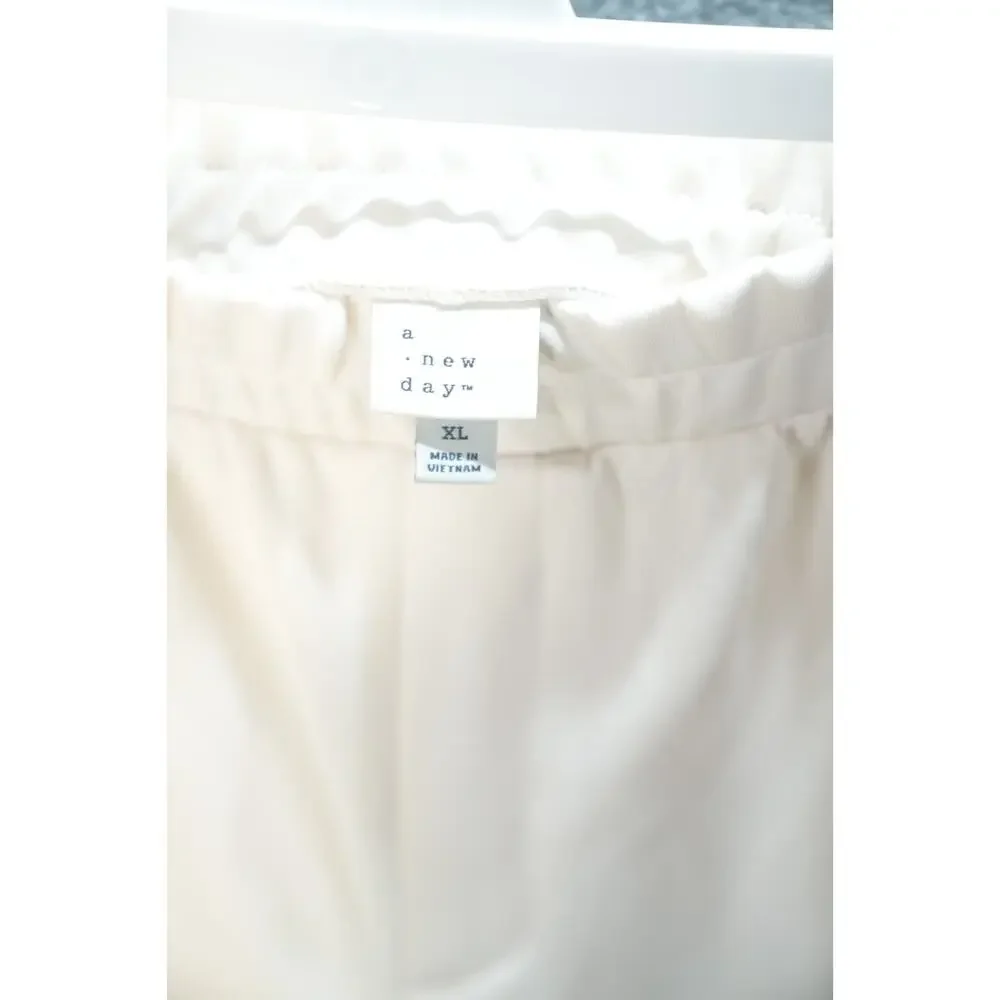 A NEW DAY WOMENS CREAM PULL ON PANTS XL